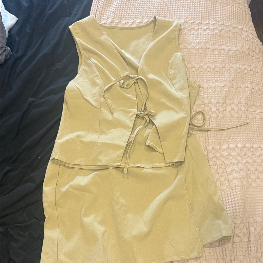 SHEIN Olive Green Skirt Set